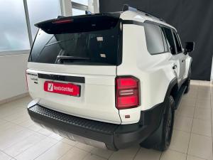 Toyota Land Cruiser Prado 2.8GD VX-R - Image 2