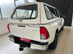 Toyota Hilux 2.4GD-6 single cab Raider manual - Image 2