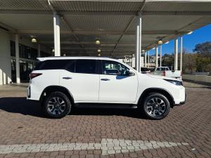 Toyota Fortuner 2.4GD-6 4x4 - Image 3