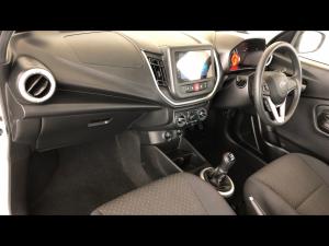 Toyota Vitz 1.0 XR manual - Image 7