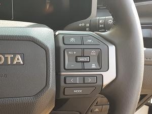 Toyota Hilux 2.8 GD-6 RB Raider X automaticXtra Cab - Image 10
