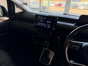 Hyundai Staria 2.2D Executive automatic - Image 10