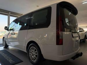 Hyundai Staria 2.2D Executive automatic - Image 5