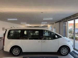Hyundai Staria 2.2D Executive automatic - Image 8
