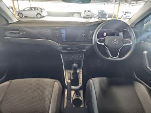 Volkswagen Polo hatch 1.0TSI Life manual - Image 10
