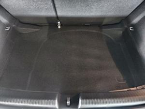 Volkswagen Polo hatch 1.0TSI Life manual - Image 9
