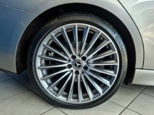 Mercedes-Benz C-Class C220d Avantgarde - Image 12