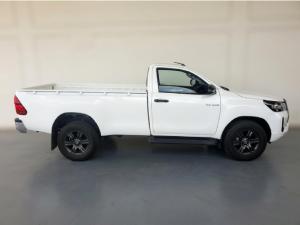 Toyota Hilux 2.4GD-6 single cab Raider manual - Image 3