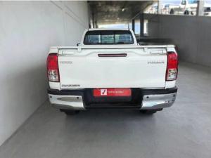 Toyota Hilux 2.4GD-6 single cab Raider manual - Image 5