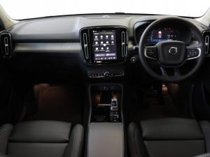 Volvo XC40 B4 Plus Dark - Image 11
