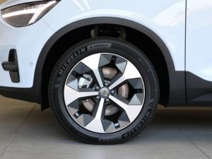 Volvo XC40 B4 Plus Dark - Image 18