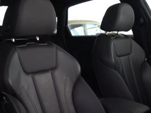 Audi A4 35TFSI Advanced - Image 15