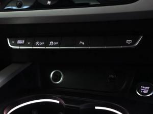 Audi A4 35TFSI Advanced - Image 23