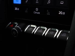 Volkswagen Amarok 3.0TDI V6 double cab Aventura 4Motion - Image 30