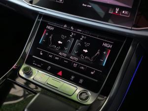 Audi Q7 45TDI quattro S line - Image 13