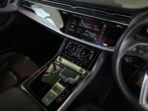 Audi Q7 45TDI quattro S line - Image 15