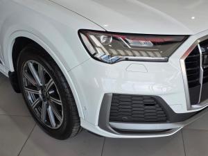 Audi Q7 45TDI quattro S line - Image 4