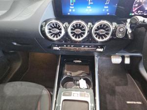 Mercedes-Benz GLA GLA200 Progressive - Image 12