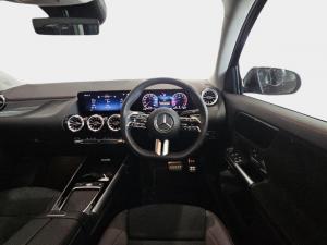 Mercedes-Benz GLA GLA200 Progressive - Image 21