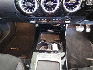Mercedes-Benz CLA CLA200 Progressive - Image 21