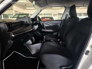 Suzuki Swift 1.2 GL - Image 17