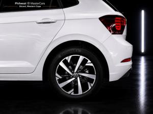 Volkswagen Polo hatch 1.0TSI Life manual - Image 30