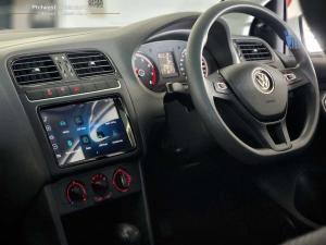 Volkswagen Polo Vivo hatch 1.6 Life - Image 14