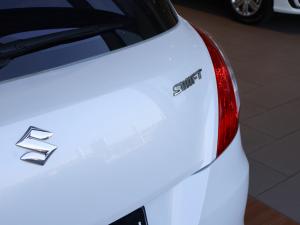 Suzuki Swift 1.4 GL - Image 14