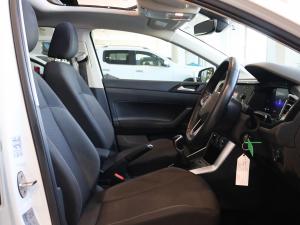 Volkswagen Polo hatch 1.0TSI Life manual - Image 19