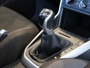 Volkswagen Polo hatch 1.0TSI Life manual - Image 22