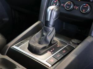 Volkswagen Amarok 2.0BiTDI double cab Highline auto - Image 15