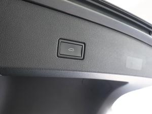 Volkswagen T-Roc 2.0TSI 140kW 4Motion R-Line - Image 21