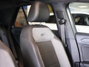 Volkswagen T-Roc 2.0TSI 140kW 4Motion R-Line - Image 34