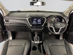 Isuzu D-MAX 3.0 Ddi LSE automatic D/C - Image 10