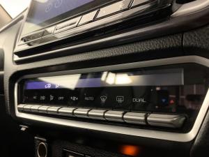Isuzu D-MAX 3.0 Ddi LSE automatic D/C - Image 9
