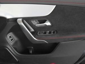 Mercedes-Benz CLA CLA200 Progressive - Image 14