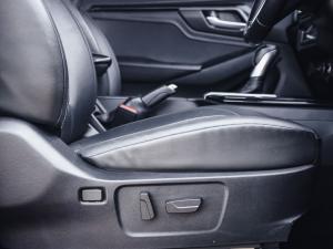 Isuzu D-Max 3.0TD double cab V-Cross 4x4 - Image 16