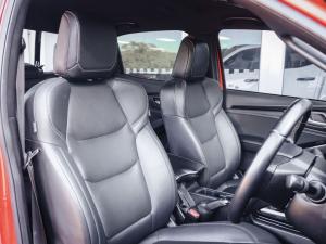 Isuzu D-Max 3.0TD double cab V-Cross 4x4 - Image 17
