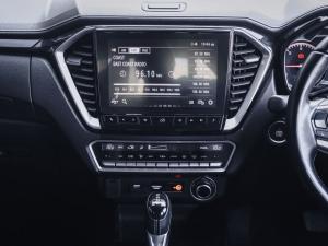 Isuzu D-Max 3.0TD double cab V-Cross 4x4 - Image 23
