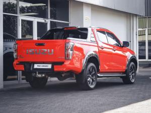 Isuzu D-Max 3.0TD double cab V-Cross 4x4 - Image 8