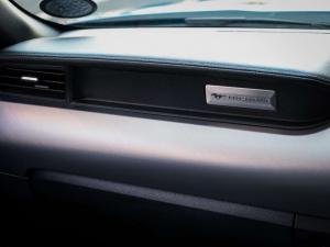 Ford Mustang 5.0 GT fastback - Image 11