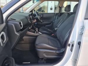 Hyundai Venue 1.0T Fluid auto - Image 11