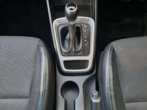 Hyundai Venue 1.0T Fluid auto - Image 12