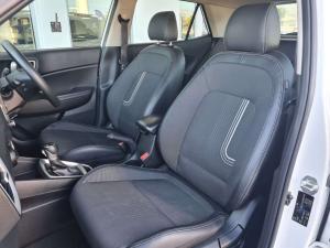 Hyundai Venue 1.0T Fluid auto - Image 13