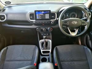 Hyundai Venue 1.0T Fluid auto - Image 9