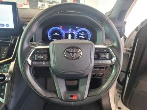 Toyota Land Cruiser 300 3.5T GR-Sport - Image 20