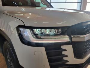 Toyota Land Cruiser 300 3.5T GR-Sport - Image 2