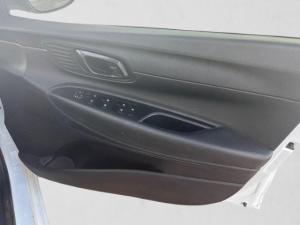 Hyundai i20 1.2 Motion - Image 10