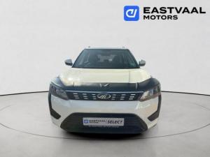 Mahindra XUV300 1.5TD W6 - Image 2