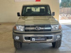 Toyota Land Cruiser 79 4.2D single cab - Image 4